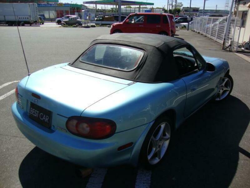 ROADSTER