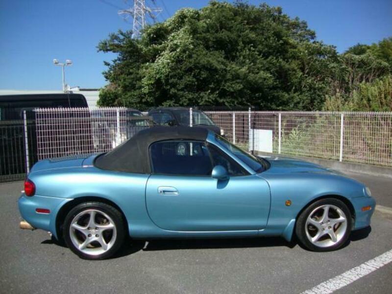 ROADSTER