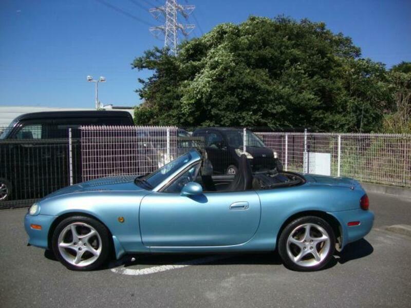 ROADSTER