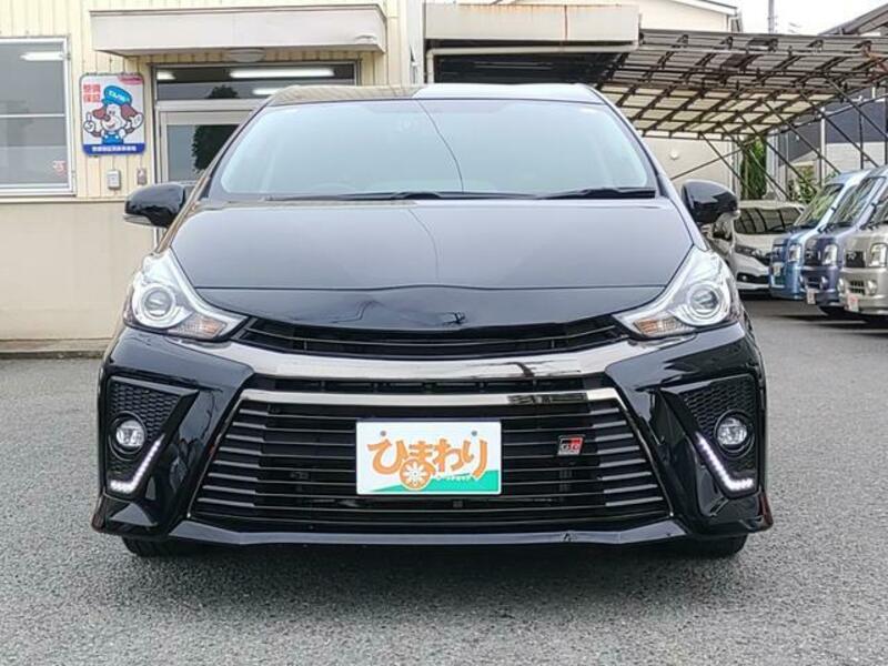 PRIUS ALPHA