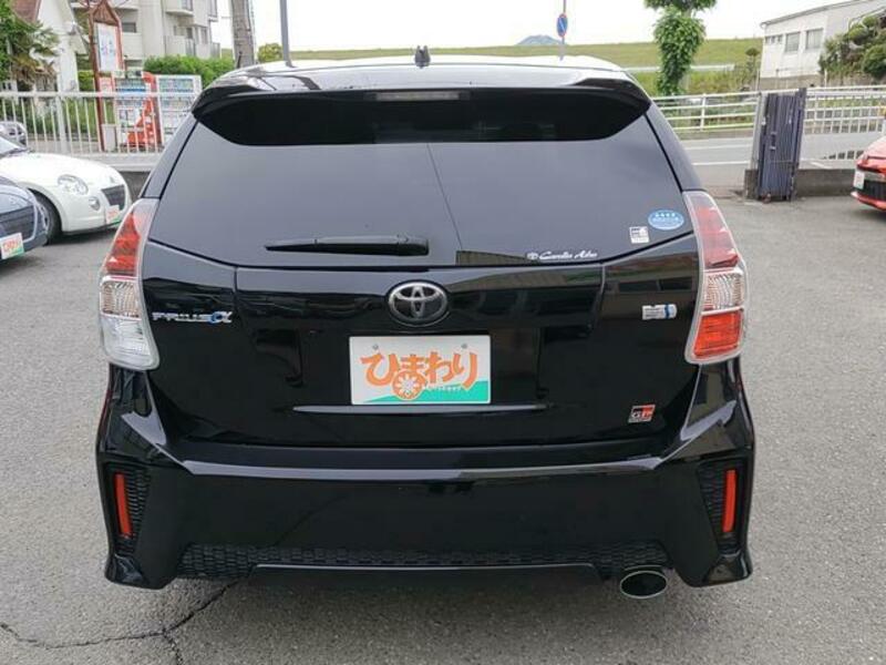 PRIUS ALPHA