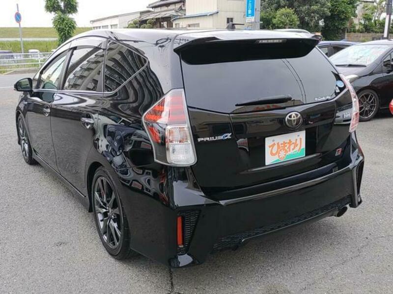 PRIUS ALPHA