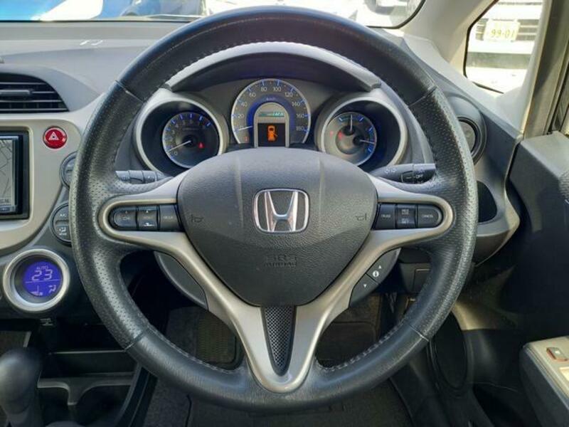 FIT HYBRID