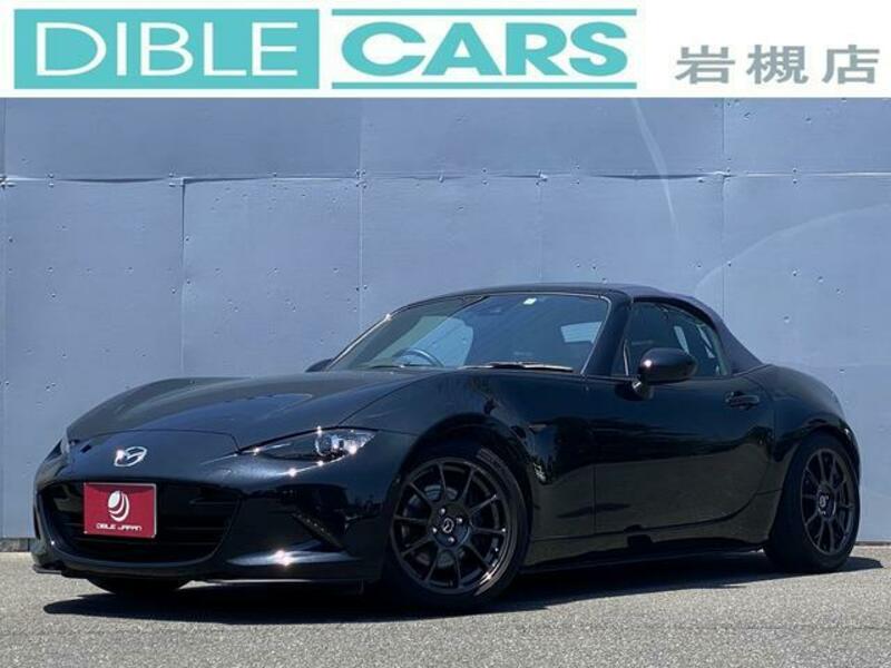 ROADSTER-0