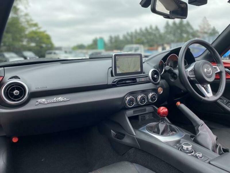 ROADSTER