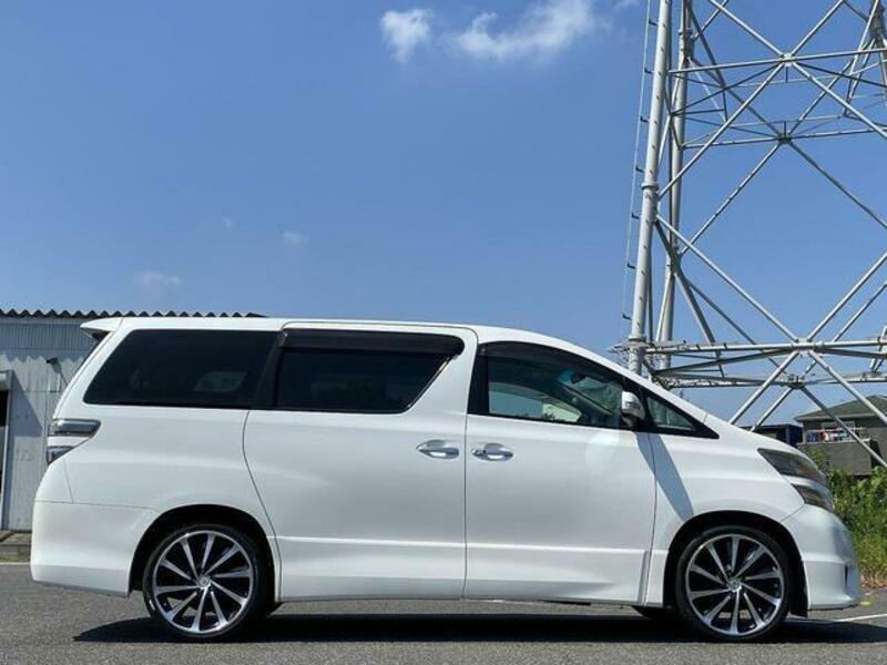VELLFIRE