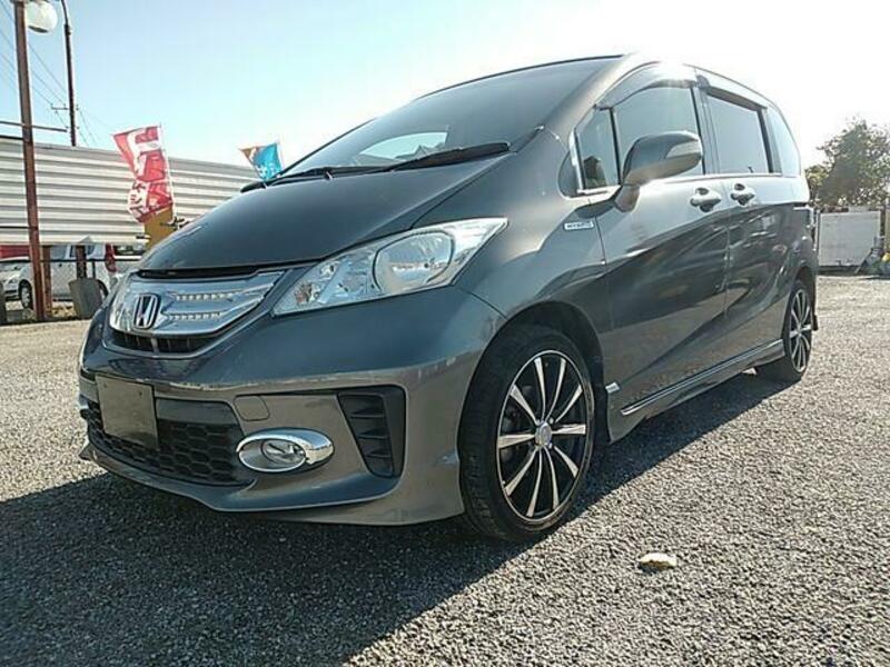 HONDA FREED HYBRID