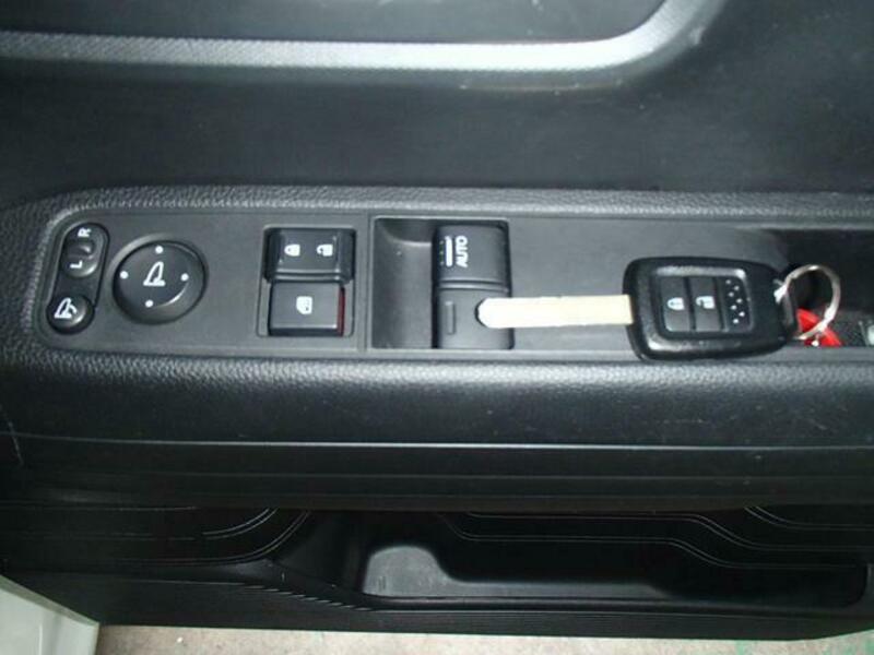 N-VAN