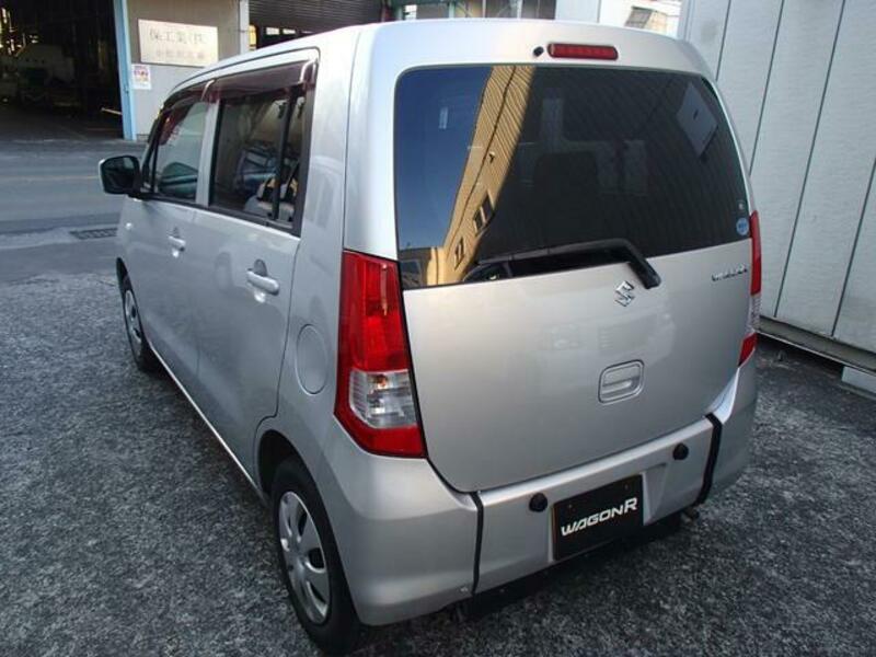 WAGON R