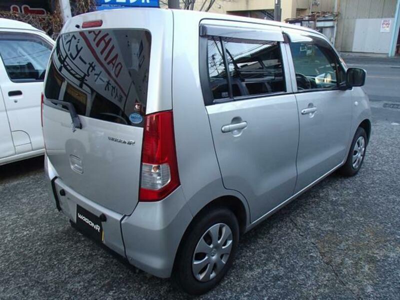 WAGON R