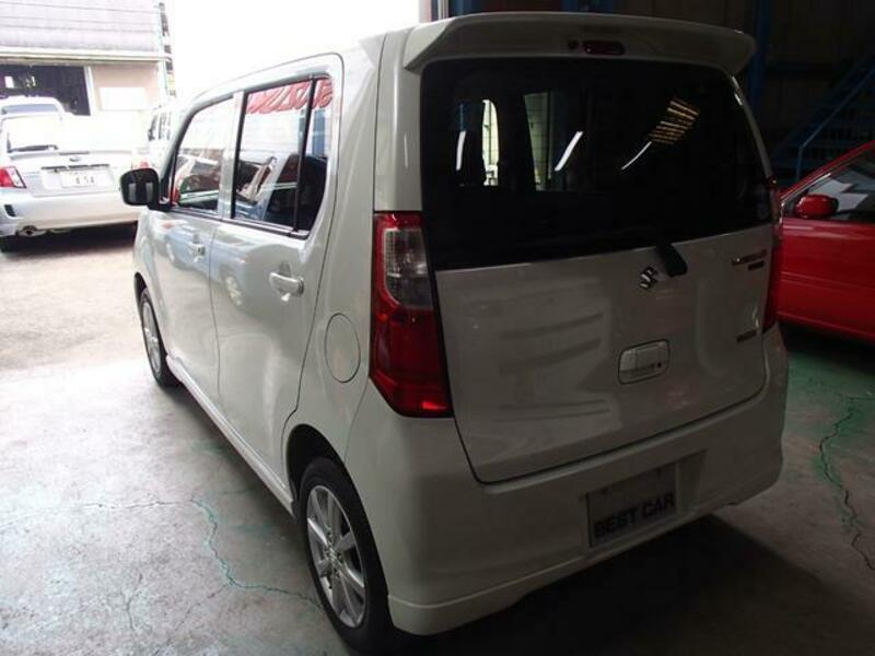 WAGON R