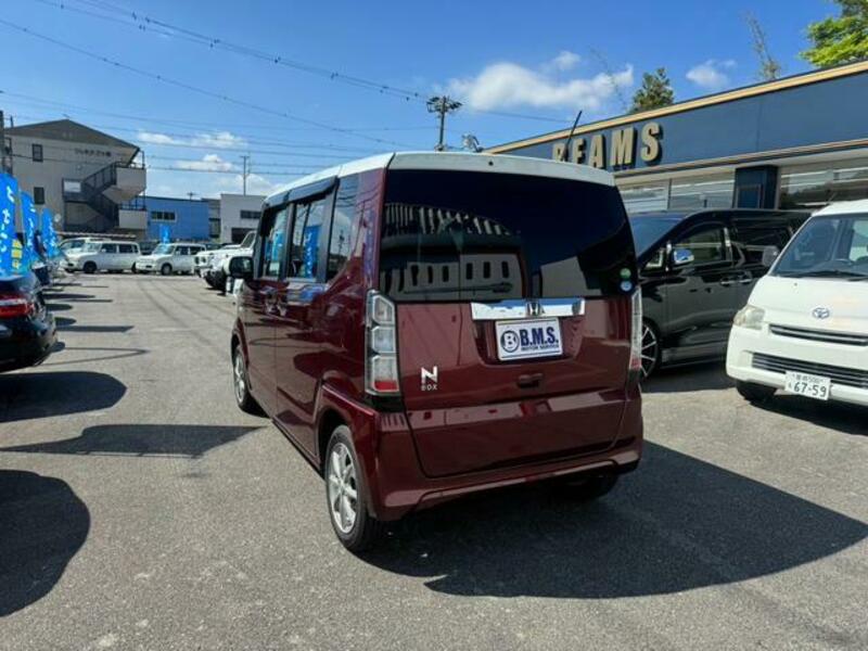 N BOX