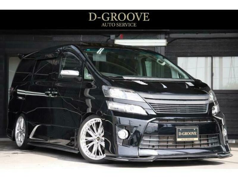 TOYOTA VELLFIRE
