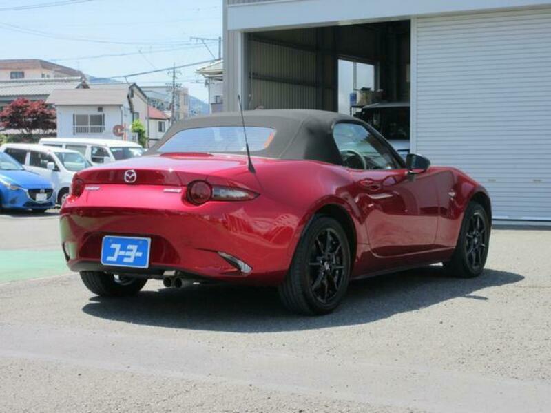 ROADSTER