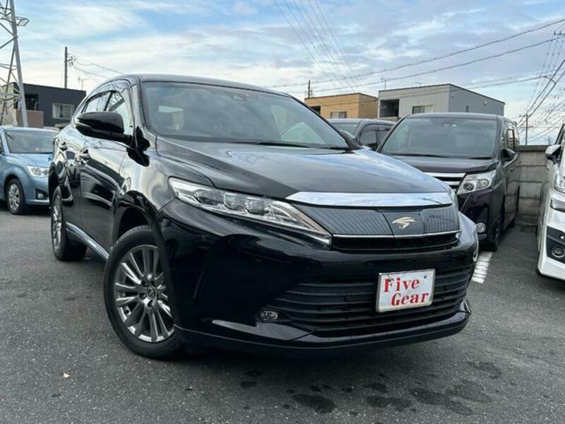 TOYOTA HARRIER