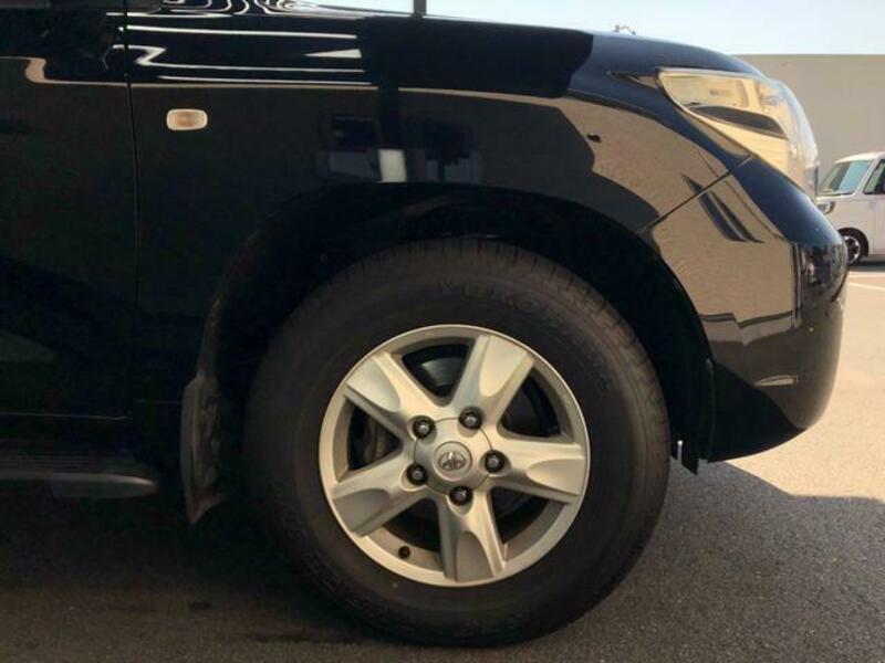 LAND CRUISER
