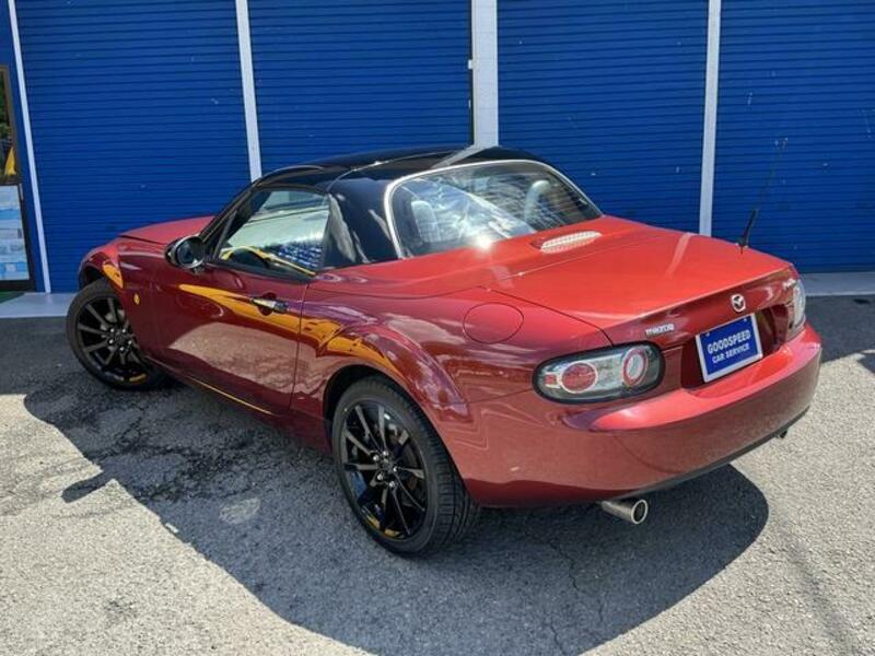 ROADSTER