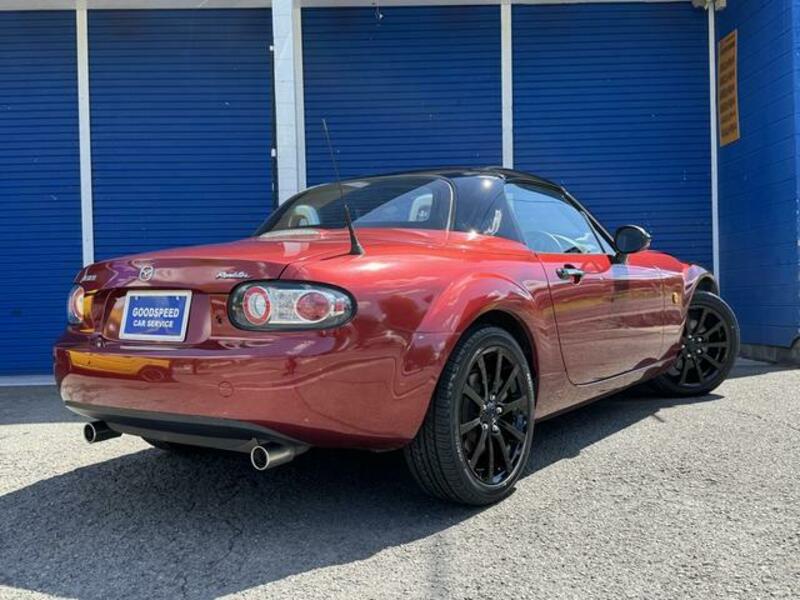 ROADSTER