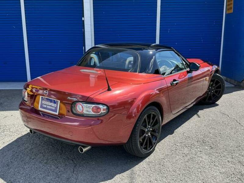 ROADSTER