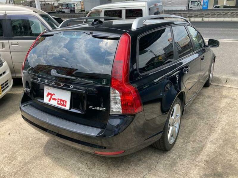V50