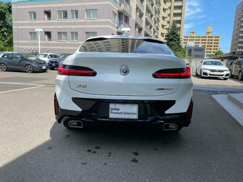 X4