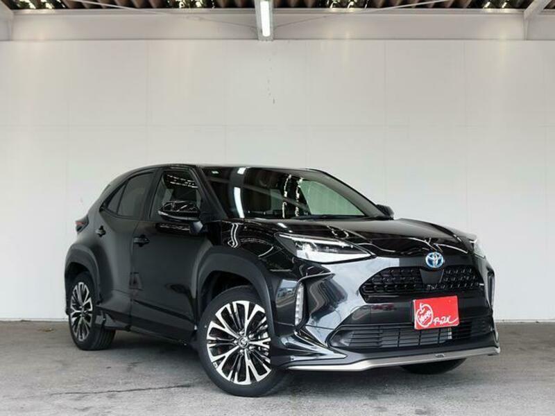 YARIS CROSS