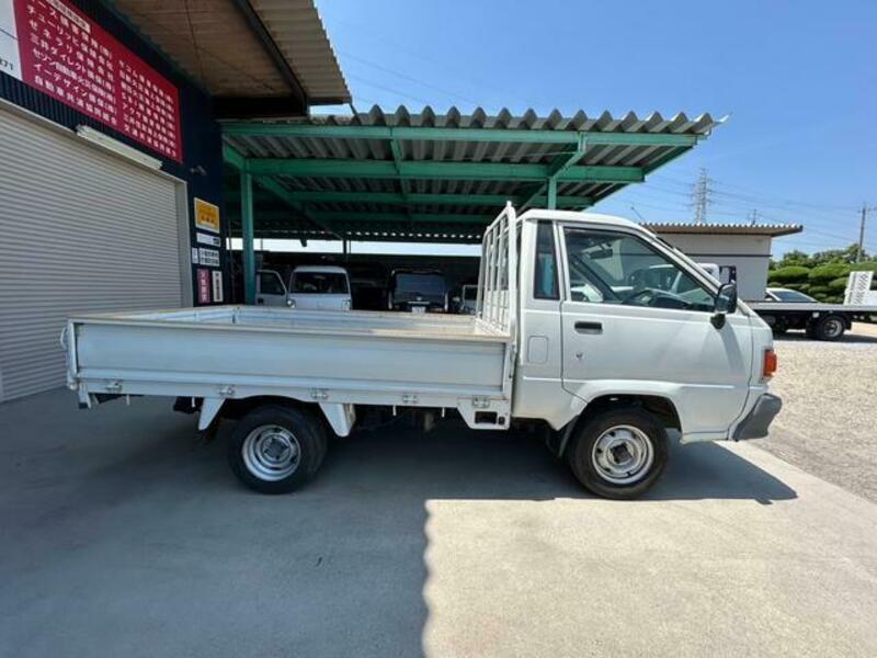 TOWNACE TRUCK