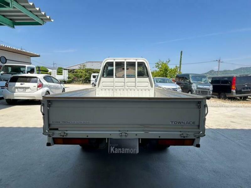 TOWNACE TRUCK