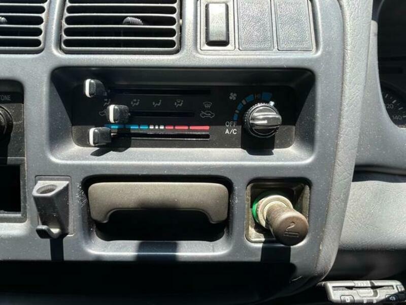 TOWNACE TRUCK