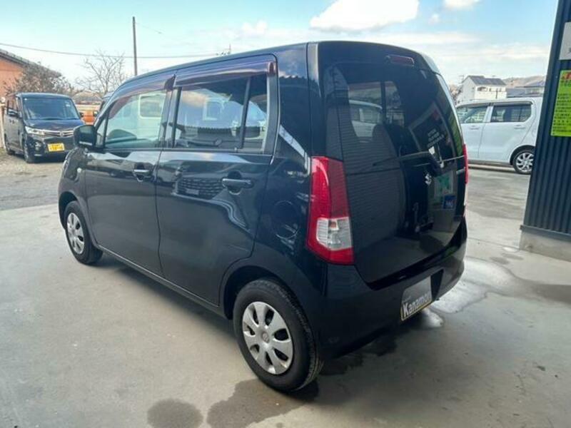 WAGON R