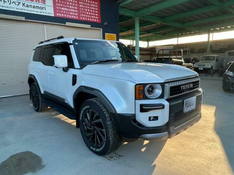 LAND CRUISER 250