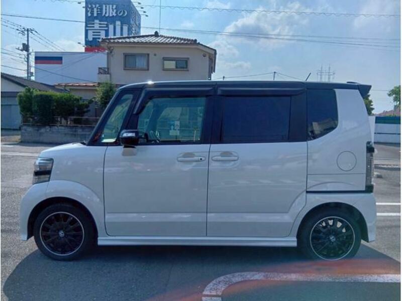 N BOX CUSTOM