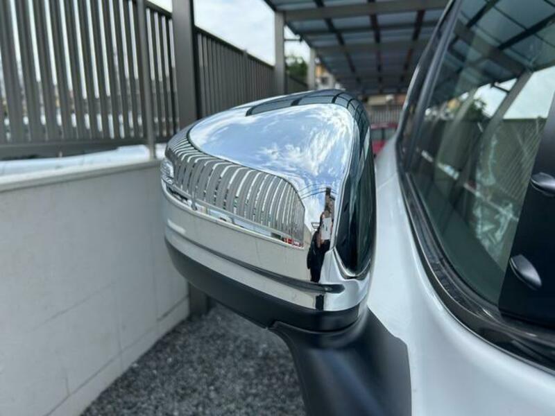 LAND CRUISER