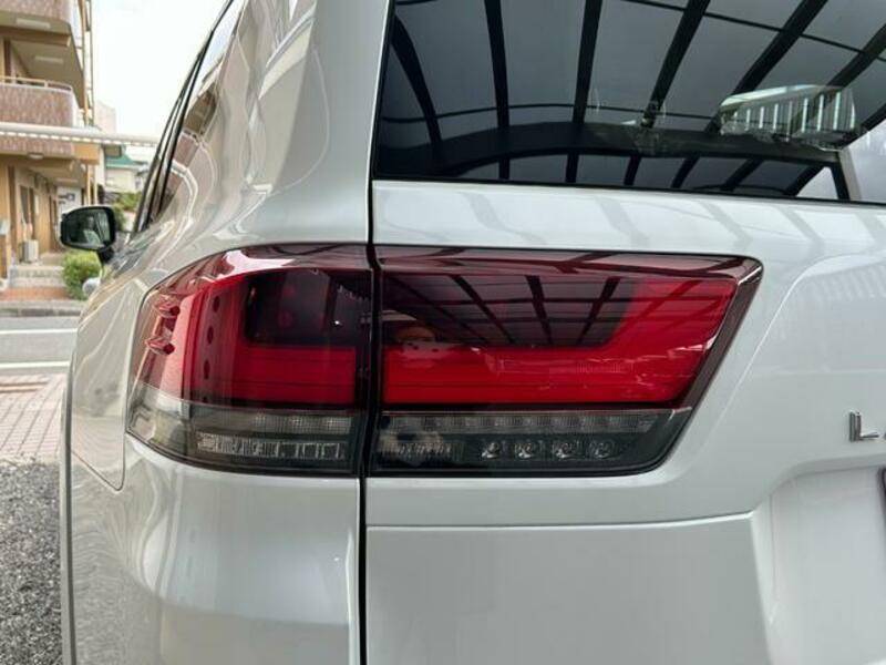LAND CRUISER