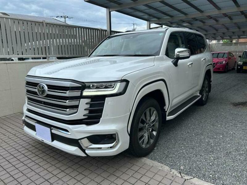 TOYOTA LAND CRUISER