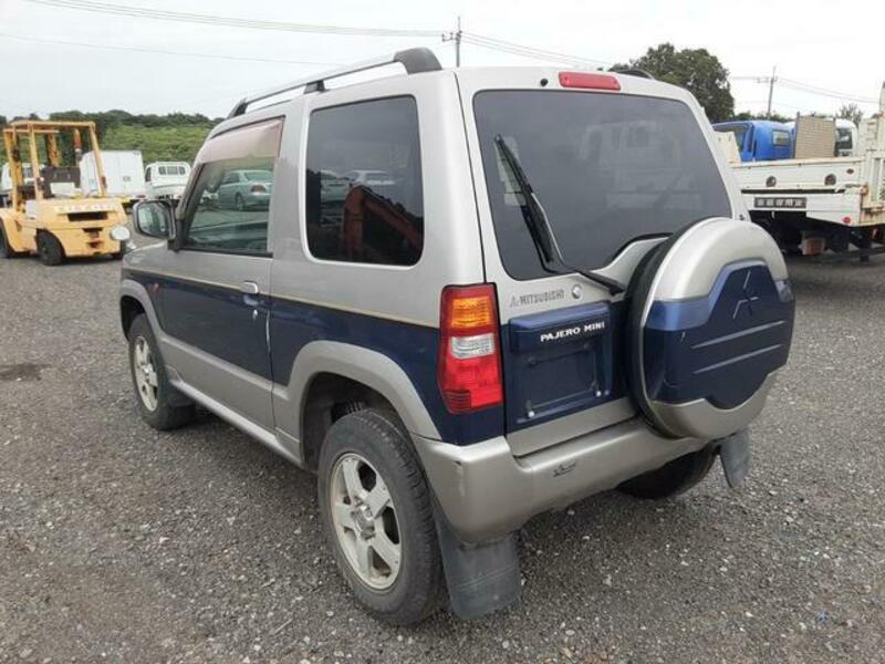 PAJERO MINI