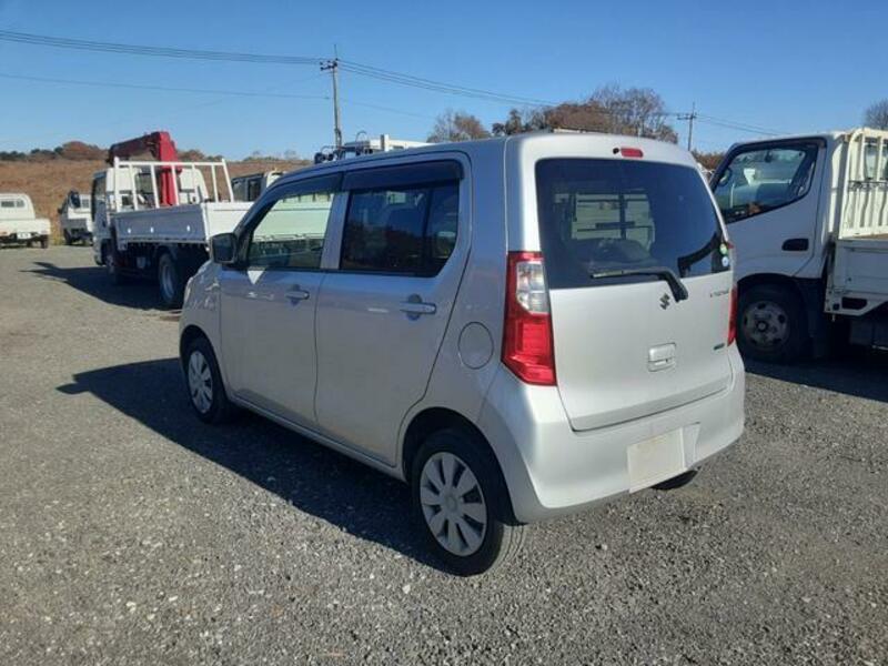 WAGON R