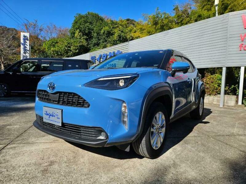 YARIS CROSS