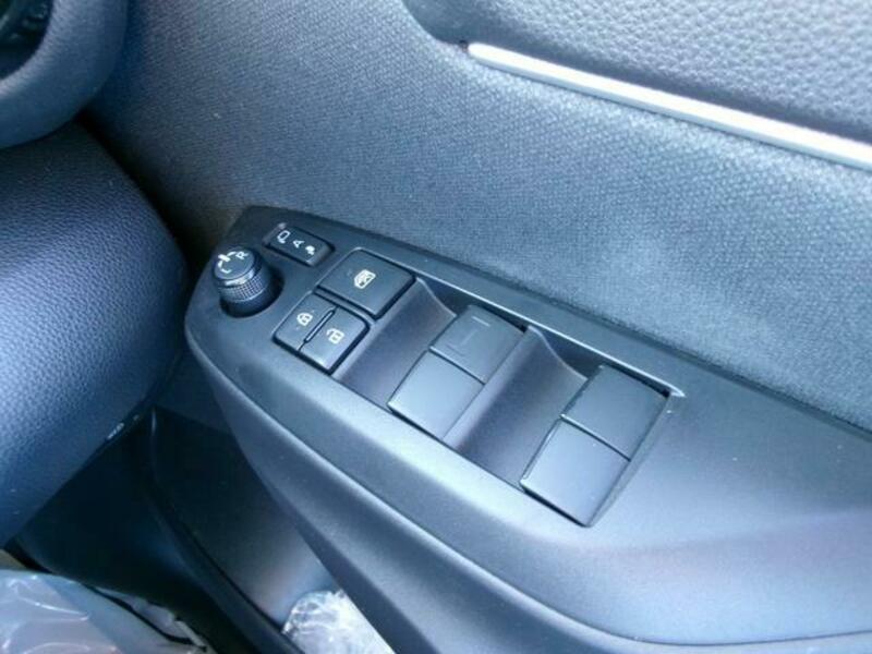 YARIS CROSS