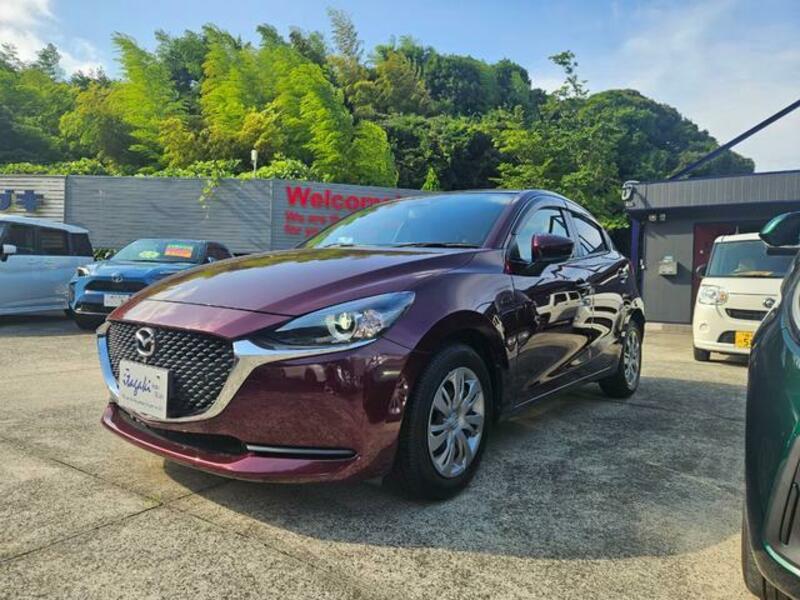 MAZDA2
