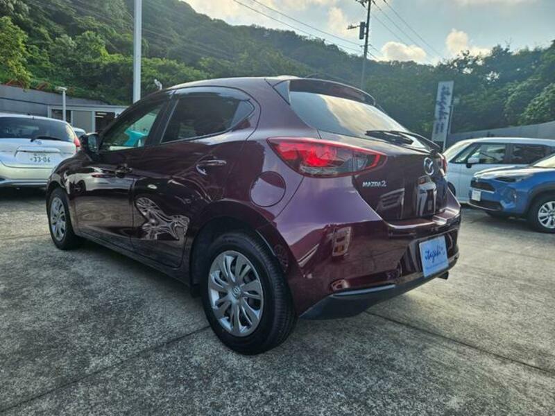 MAZDA2