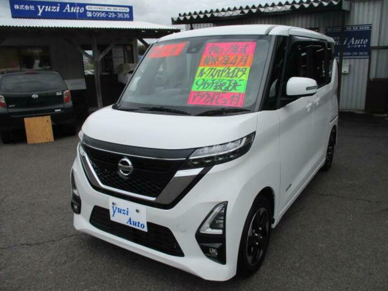 NISSAN ROOX
