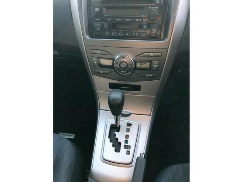 COROLLA FIELDER