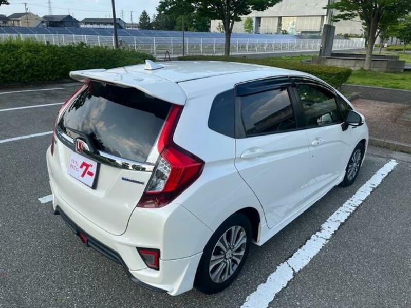 FIT HYBRID