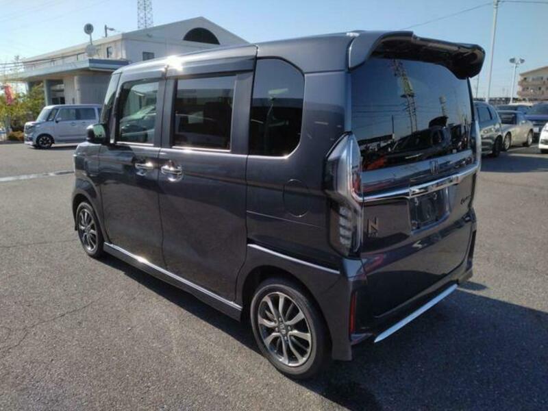 N BOX CUSTOM