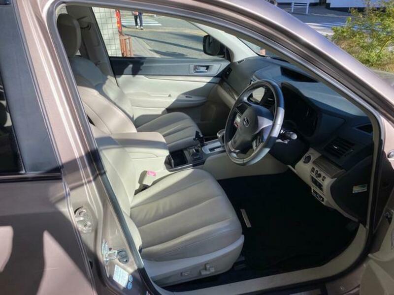 LEGACY OUTBACK