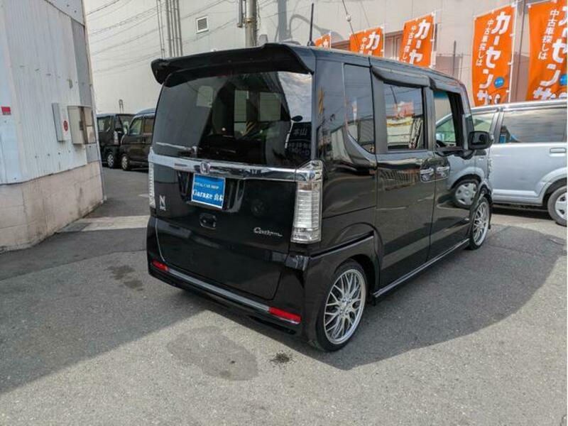 N BOX CUSTOM