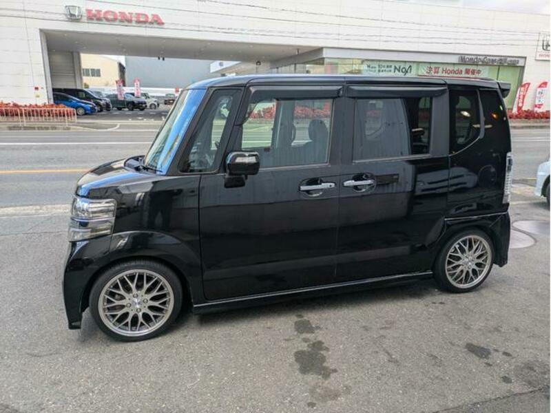N BOX CUSTOM