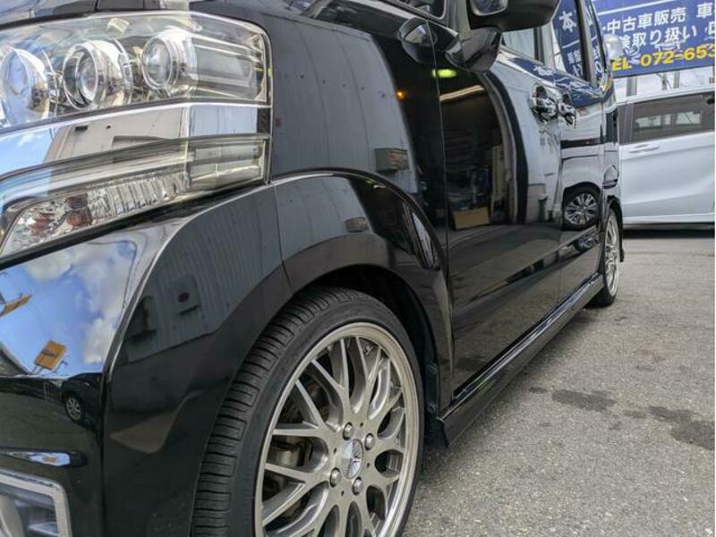 N BOX CUSTOM