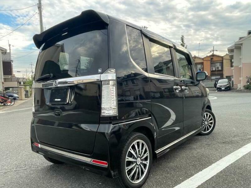 N BOX CUSTOM